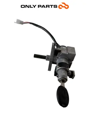 Blocchetto accensione con chiave Quadro 350 S 2013 Nero usato — foto reale 9