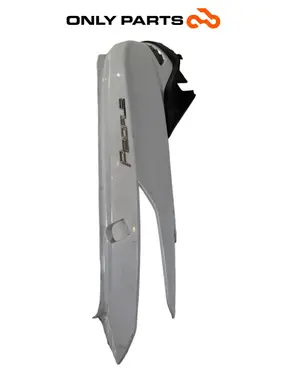 Carena laterale destra 83500-LGE5-E000 Kymco People GTi 300 2014 (right body cover) Kymco People GTi 300cc 2014 Bianco usato — foto reale 5