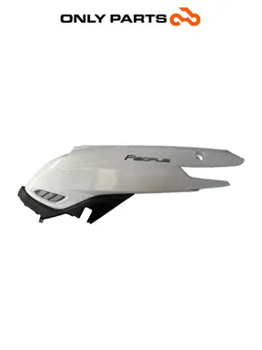 Carena laterale sinistra 83600-LGE5-E000 Kymco People GTi 300 2014 (left body cover) Kymco People GTi 300cc 2014 Bianco usato — foto reale 1