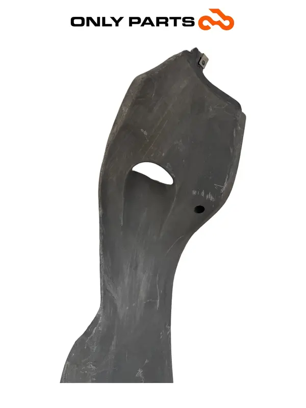 CARENA SOTTO PEDANA PUNTALE CENTRALE PIAGGIO X9 250 2005 / LOWER UNDER FAIRING — 4