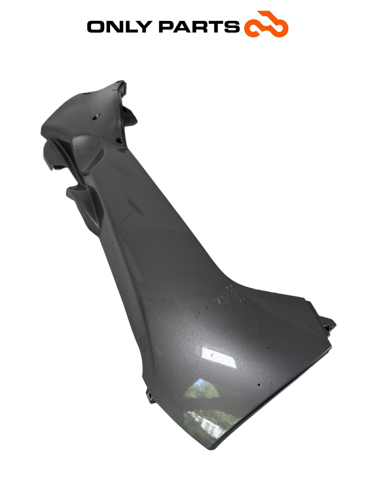 Carena sottopedana DX Piaggio MP3 250cc 2009 Grigio usato — foto reale 4