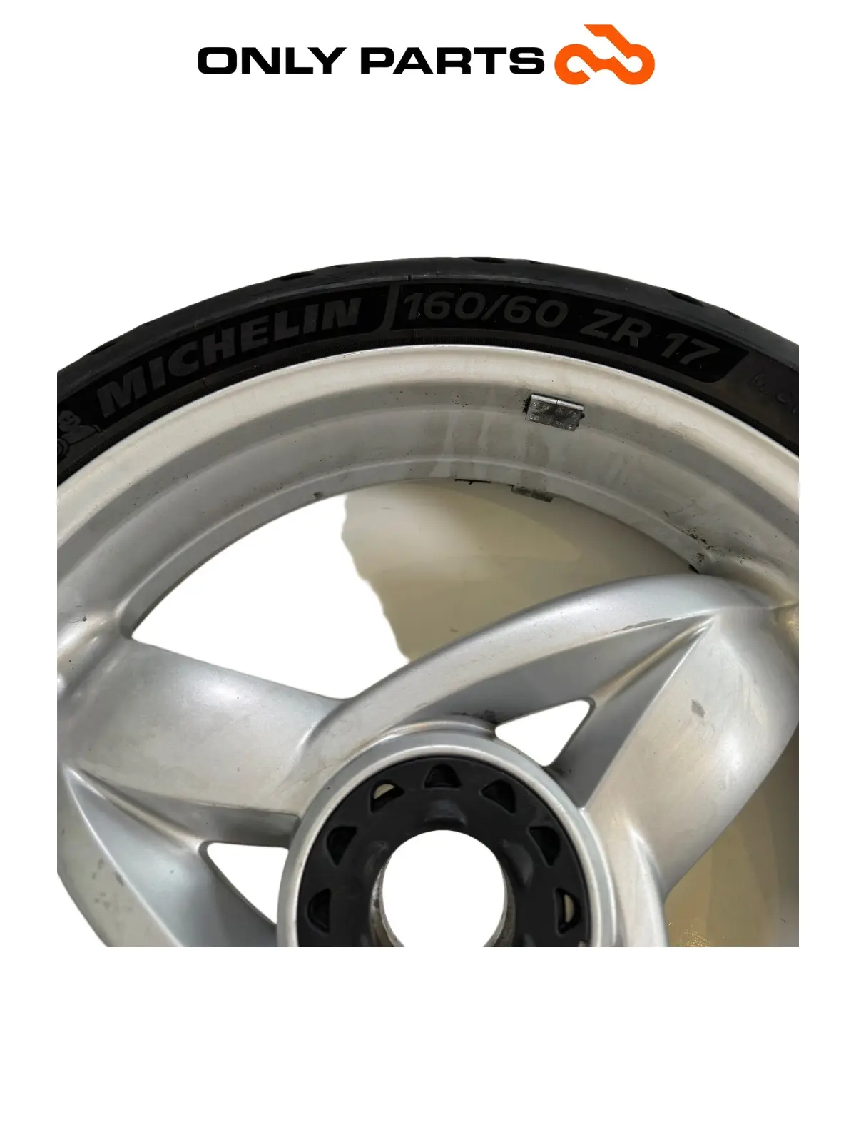 Cerchio posteriore BMW F 650 CS 2001 Grigio usato — foto reale 6