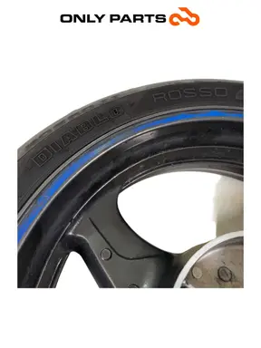 Cerchio posteriore Honda VTR 1000 F 1999 Rosso usato — foto reale 3