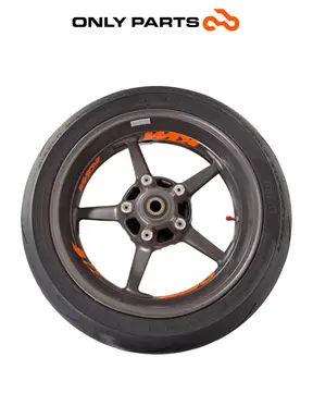 Cerchio posteriore KTM Super Duke 990cc 2006 Nero/Arancione usato — foto reale 2