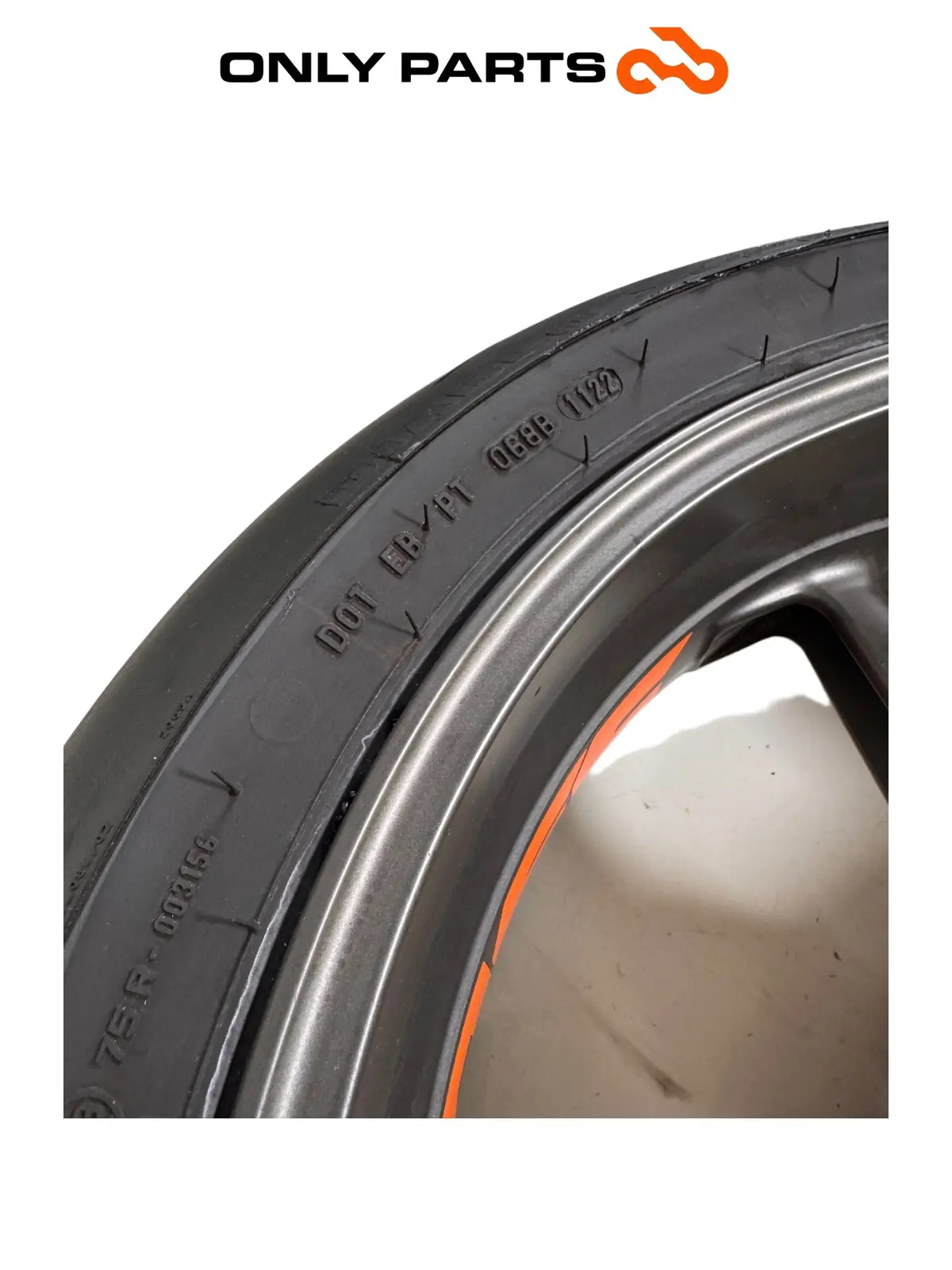 Cerchio posteriore KTM Super Duke 990cc 2006 Nero/Arancione usato — foto reale 4
