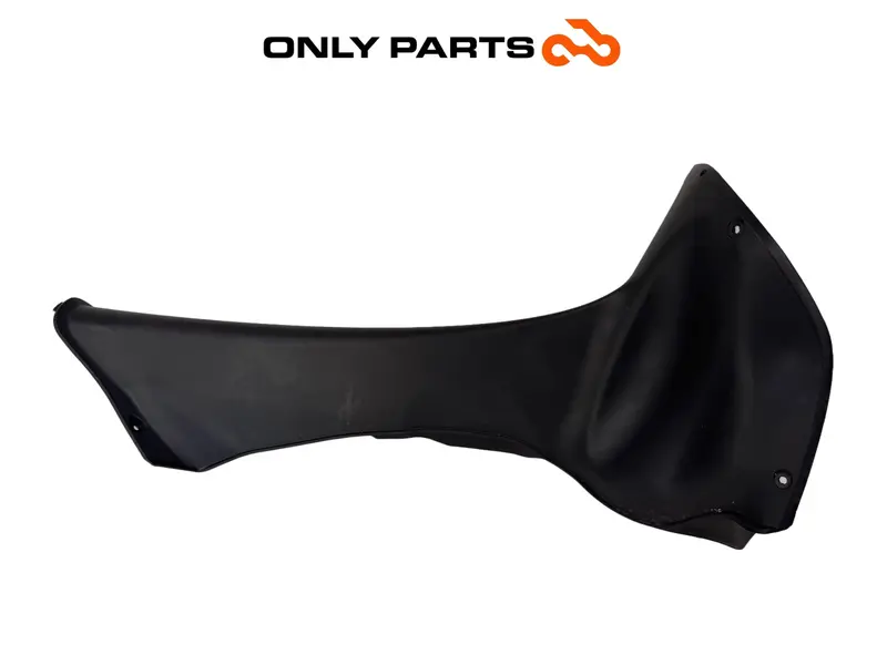 Chiusura Centrale Passaruota Piaggio Mp3 Yourban 300cc anno 2013 oem 657392
