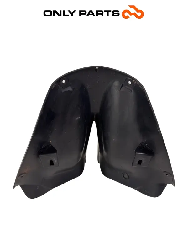Chiusura Centrale Passaruota Piaggio Mp3 Yourban 300cc anno 2013 oem 657392 — 3