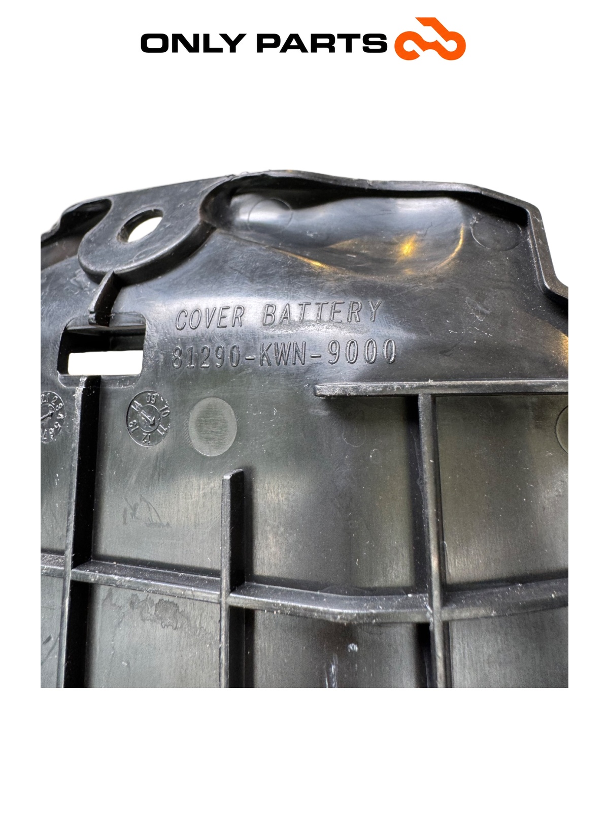 COPERCHIO VANO BATTERIA HONDA PCX 125 2011 BATTERY COVER LID OEM 81290-KWN-9000 — 2