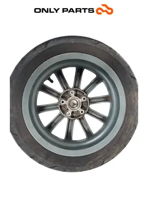 Coppia cerchioni anteriori Piaggio MP3 250cc 2009 Grigio usato — foto reale 3