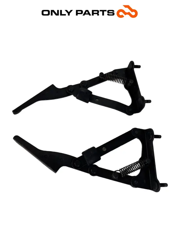 COPPIA CERNIERE SPORTELLO BAULE POSTERIORE PIAGGIO MP3 250 2009 / TRUNK HINGES — 3