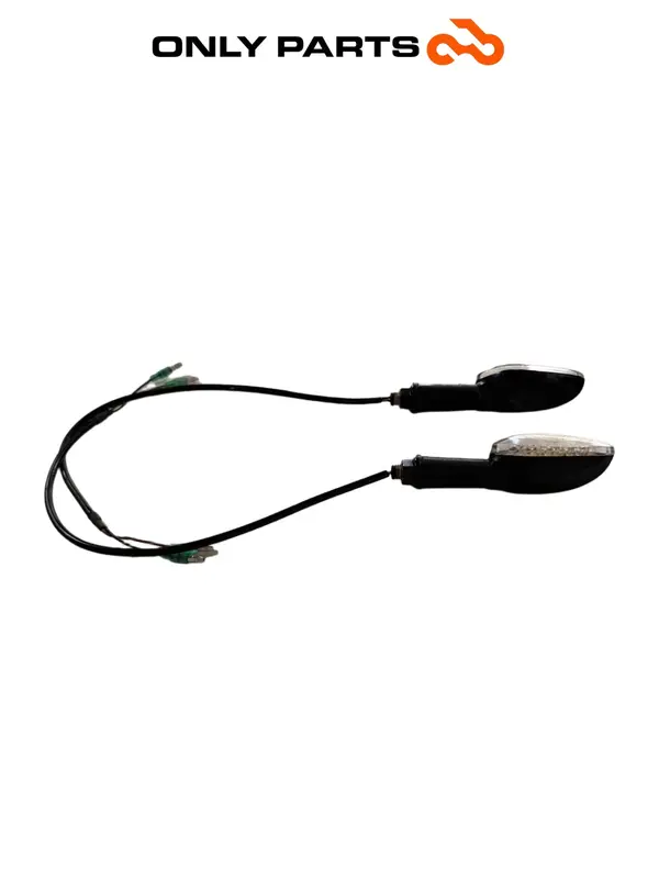 COPPIA FRECCE ANTERIORI LED QUADRO 350 S 2013 INDICATORI DI DIREZIONE / ARROW — 3