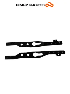 Coppia staffe supporto poggiapiedi in acciaio Kymco People GTi 300 2014 (pair of frame rails) Kymco People GTi 300cc 2014 Bianco usato — foto reale 2