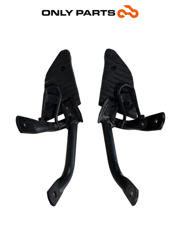 COPPIA PEDANE PASSEGGERO STAFFE HONDA SH 125 150 2001-2004 FOOTPEGS BRACKETS OEM — 4