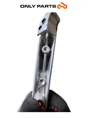 Coppia pedane passeggero posteriore Yamaha X-max 125cc 2014 Grigio opaco usato — foto reale 13