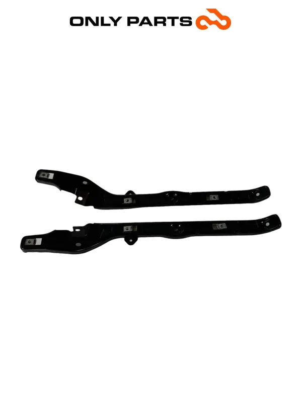 COPPIA STAFFE TELAIO SUPPORTO PEDANA PIAGGIO MP3 250 2009 FOOTREST BRACKETS OEM — 4