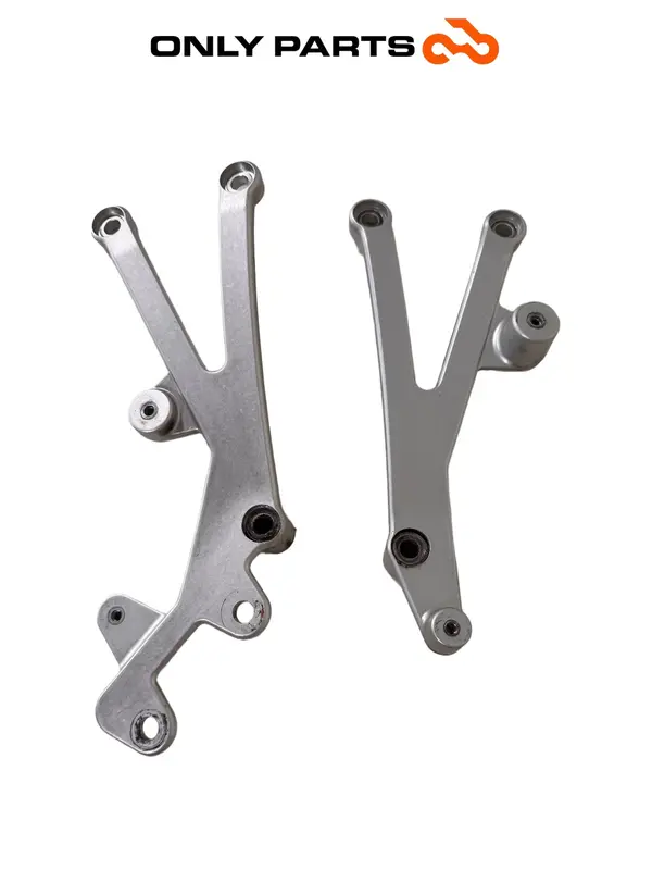 COPPIA STAFFE SUPPORTO MOTORE KTM SUPERDUKE 990 2006 OEM61003005000 ENGINE MOUNT — 4
