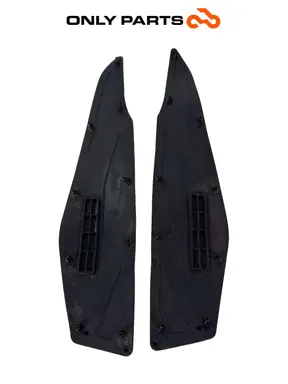 Coppia tappeti pedana gomma Yamaha X-max 125cc 2014 Grigio opaco usato — foto reale 5