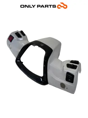 Coprimanubrio posteriore 53206-LGE5-E000 con interruttori Kymco People GTi 300 2014 Kymco People GTi 300cc 2014 Bianco usato — foto reale 4