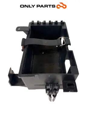 Cover batteria Kymco Agility  125cc 2015 Nero usato — foto reale 1