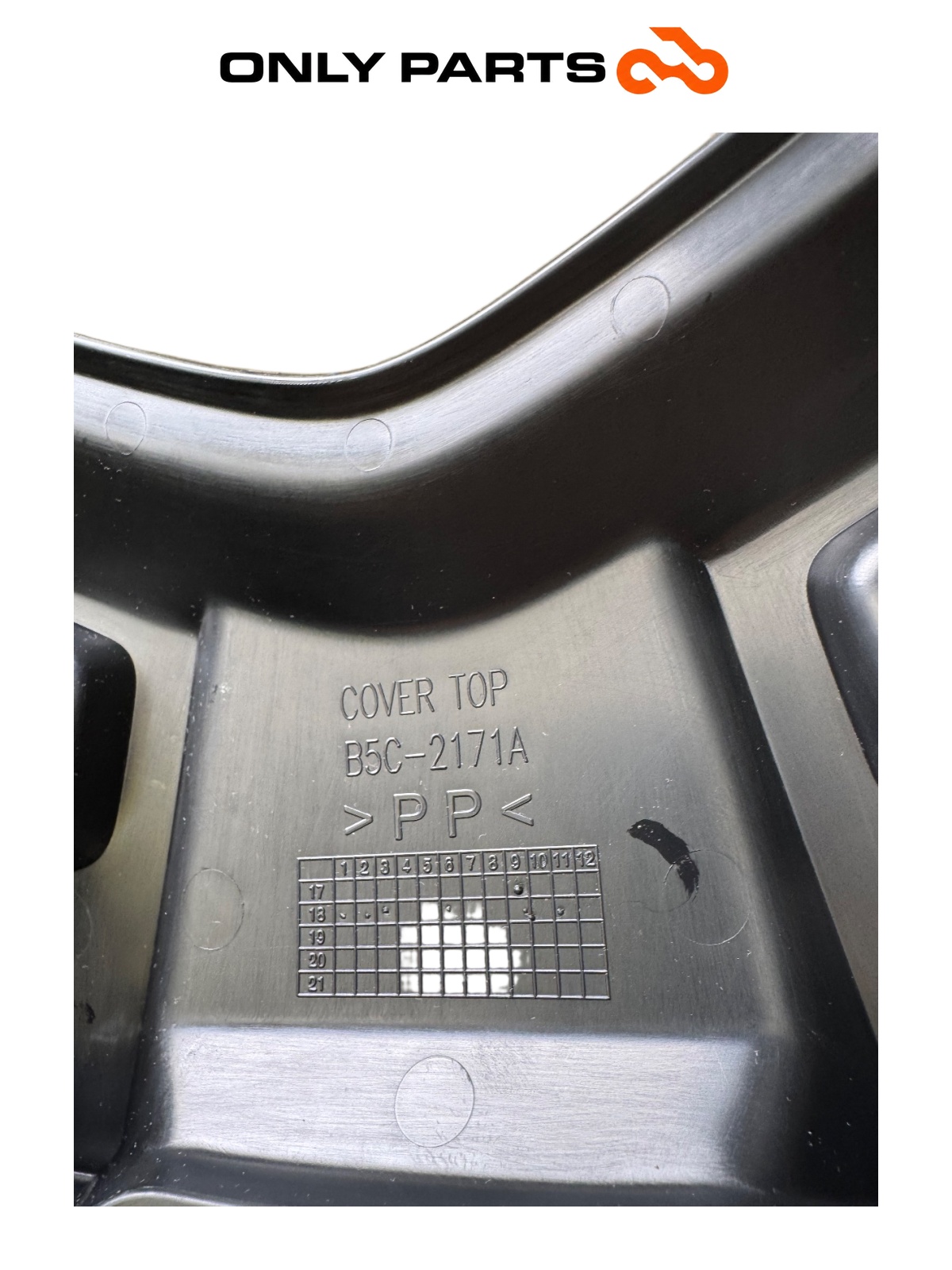 Cover faro posteriore Yamaha Tracer 900cc 2019 Nero usato — foto reale 3