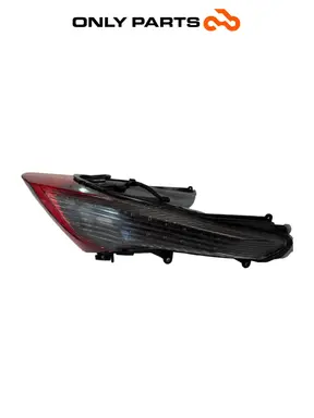 Fanale posteriore con frecce integrate, portalampada e cablaggio Kymco People GTi 300cc 2014 Bianco usato — foto reale 8