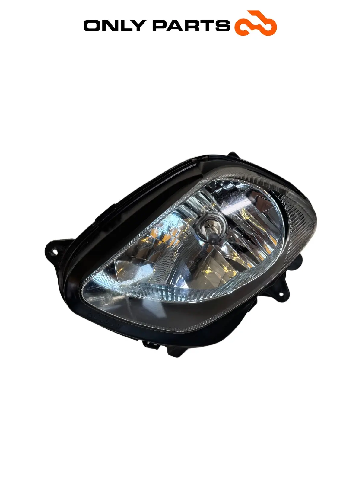Faro anteriore DX Suzuki Burgman 650cc 2010 Bianco usato — foto reale 3