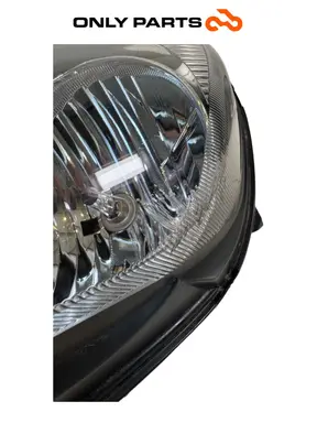 Faro anteriore SX Suzuki Burgman 650cc 2010 Bianco usato — foto reale 7