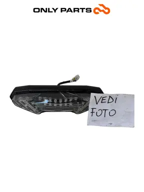 Faro fanale posteriore LED stop Yamaha Tracer 900cc 2019 Nero usato — foto reale 9