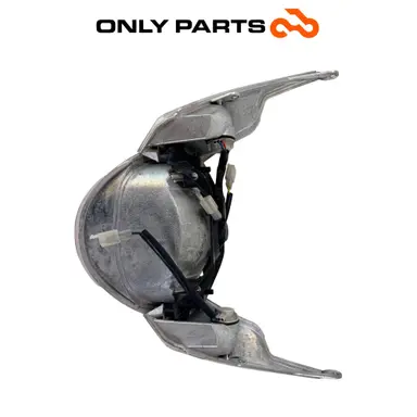Faro posteriore Aprilia Scarabeo 300cc 2010 Bianco usato — foto reale 7