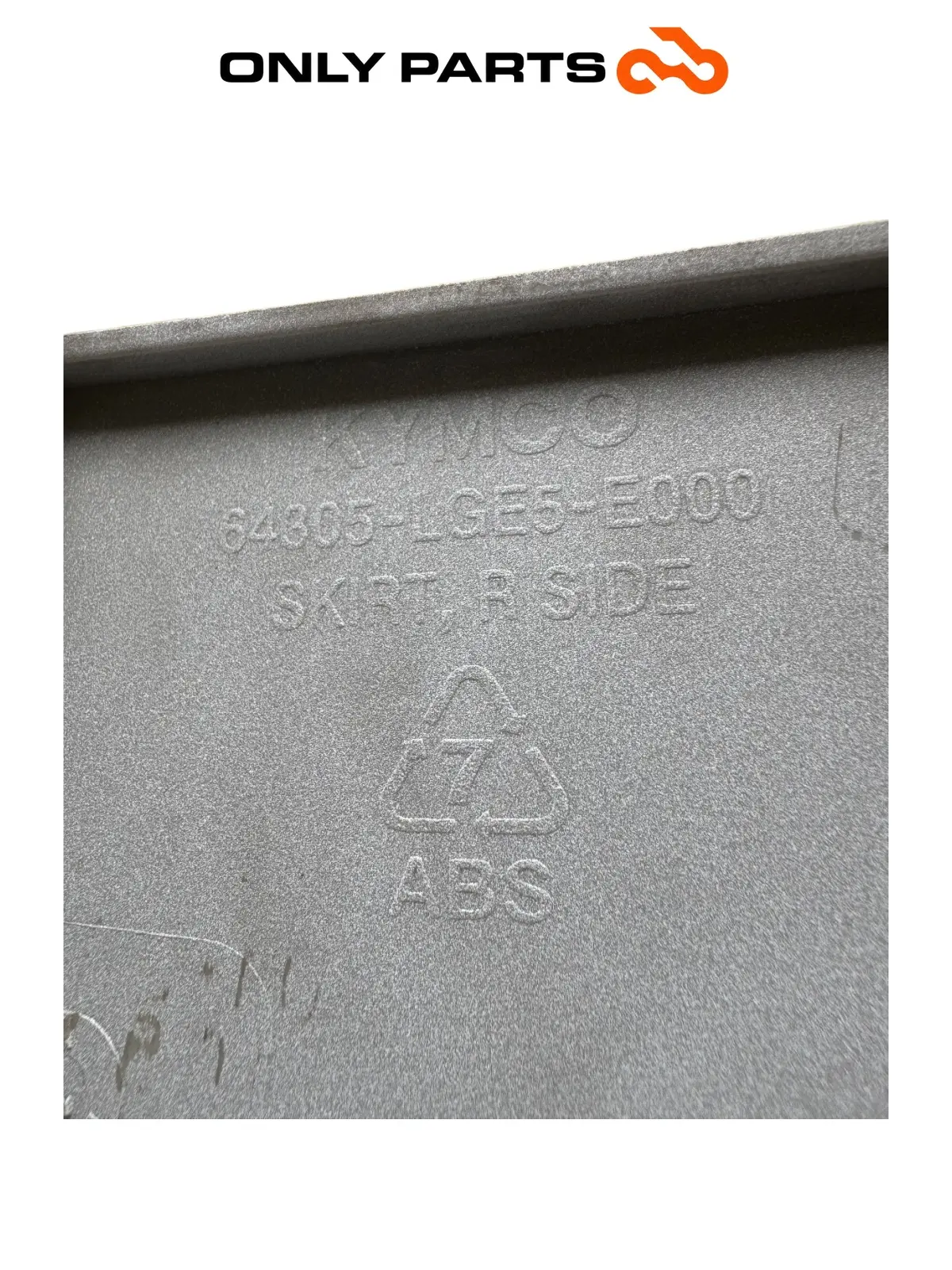 Fianchetto inferiore destro 64305-LGE5-E000 Kymco People GTi 300 2014 (right side skirt) Kymco People GTi 300cc 2014 Bianco usato — foto reale 10