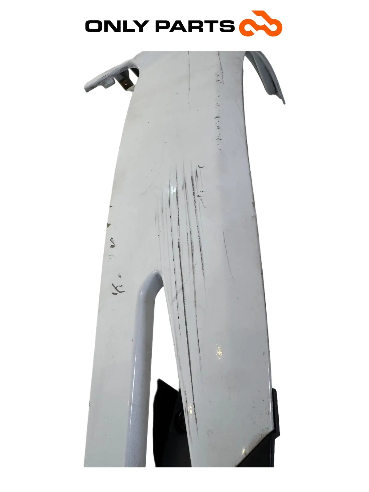 Fianchetto inferiore destro 64305-LGE5-E000 Kymco People GTi 300 2014 (right side skirt) Kymco People GTi 300cc 2014 Bianco usato — foto reale 4