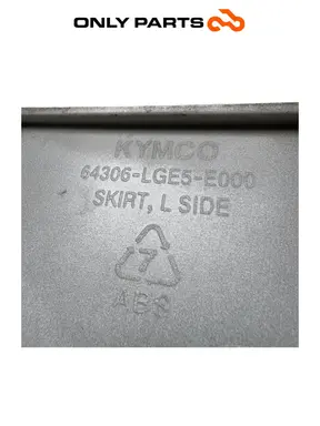 Fianchetto inferiore sinistra 64306-LGE5-E000 Kymco People GTi 300 2014 (left side skirt) Kymco People GTi 300cc 2014 Bianco usato — foto reale 12