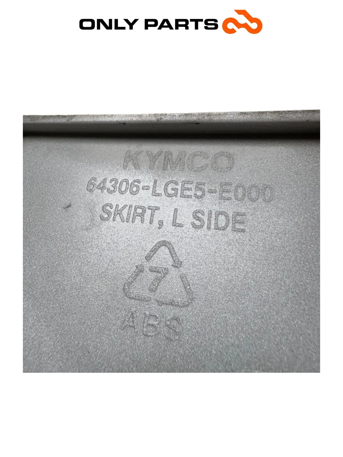 Fianchetto inferiore sinistra 64306-LGE5-E000 Kymco People GTi 300 2014 (left side skirt) Kymco People GTi 300cc 2014 Bianco usato — foto reale 12