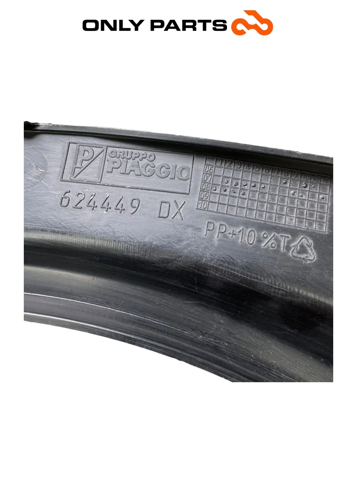 fianchetto posteriore DX Piaggio MP3 250cc 2009 Grigio usato — foto reale 12