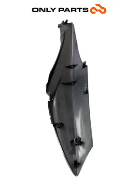 Fianchetto posteriore SX Honda PCX 125cc 2011 Grigio usato — foto reale 9