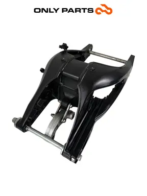 Forcellone posteriore / Braccio oscillante Yamaha Tracer 900cc 2019 Nero usato — foto reale 1