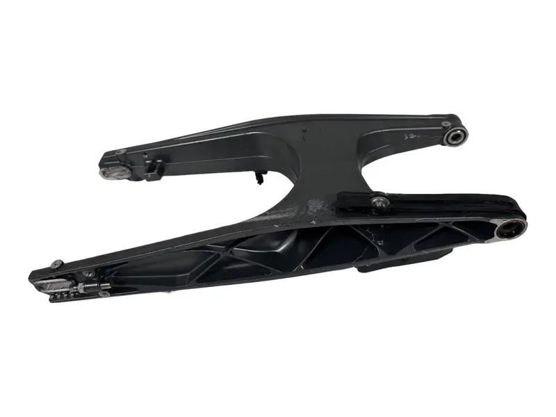 Forcellone Posteriore / Braccio oscillante KTM Duke 200cc 2012 90104030033 — 3