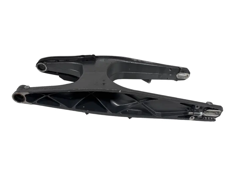 Forcellone Posteriore / Braccio oscillante KTM Duke 200cc 2012 90104030033 — 4