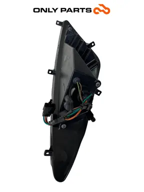 Indicatore di direzione anteriore sinistro con luce di posizione Kymco People GTi 300cc 2014 Bianco usato — foto reale 12