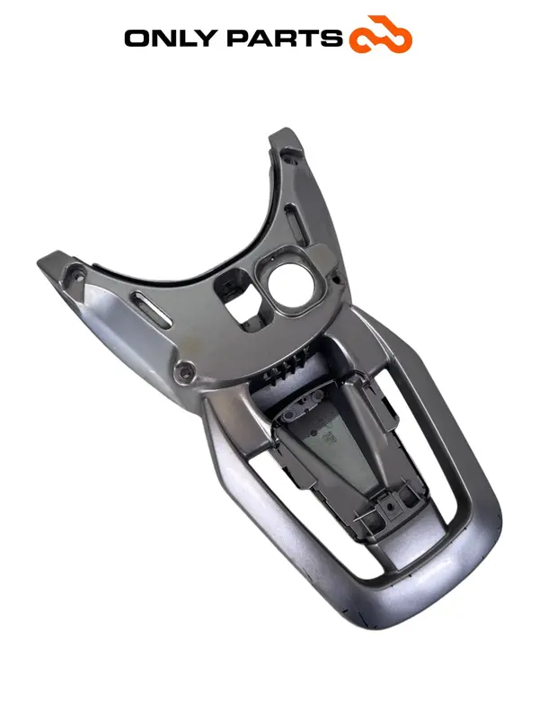 MANIGLIONE SUPPORTO PORTAPACCHI POSTERIORE PIAGGIO VESPA GT 200 2003 ORIGINALE — 3