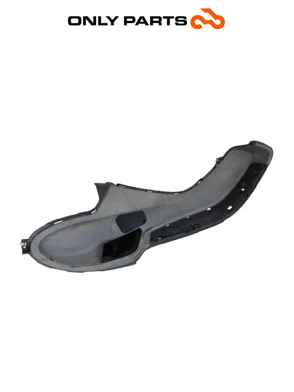 CARENA PEDANA POGGIAPIEDI DESTRA DX PIAGGIO X9 250 2005 / RIGHT FOOTBOARD PANEL — 2