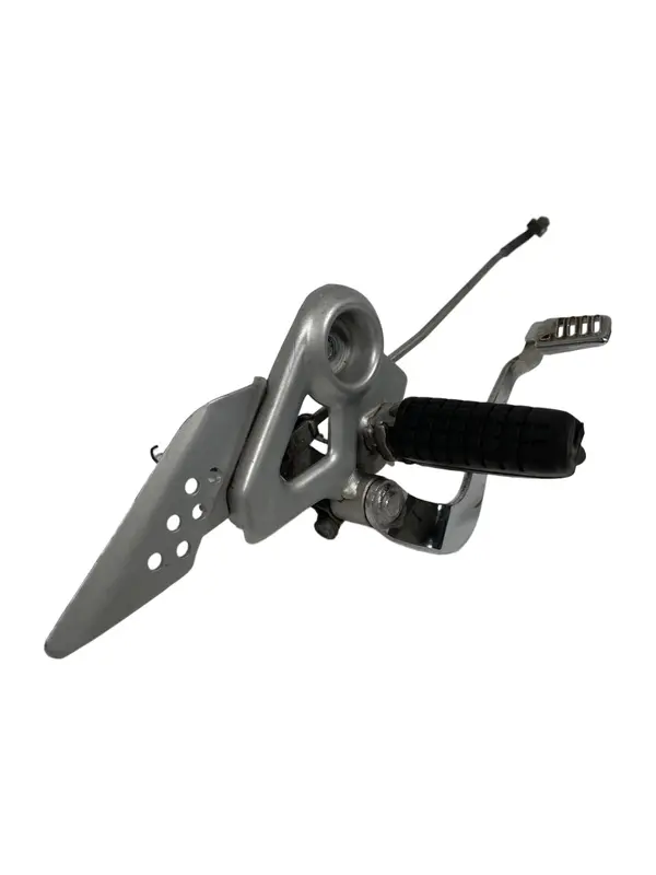 Pedana Anteriore DX / Front Right Foot Honda CBF 125cc Anno 2009