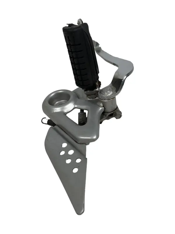 Pedana Anteriore DX / Front Right Foot Honda CBF 125cc Anno 2009 — 2
