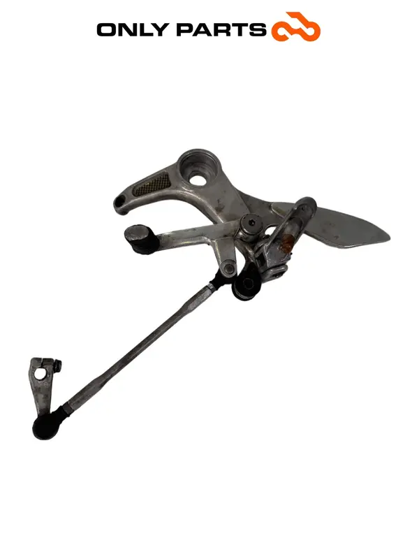 PEDANA POGGIAPIEDI PILOTA SINISTRA SX HONDA VTR 1000 F 1999 LEFT FRONT FOOTREST — 2