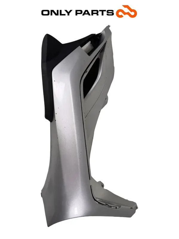 PEDANA DESTRA POGGIAPIEDI PIAGGIO MP3 YOURBAN 300 2013 OEM657379 RIGHT FOOTBOARD