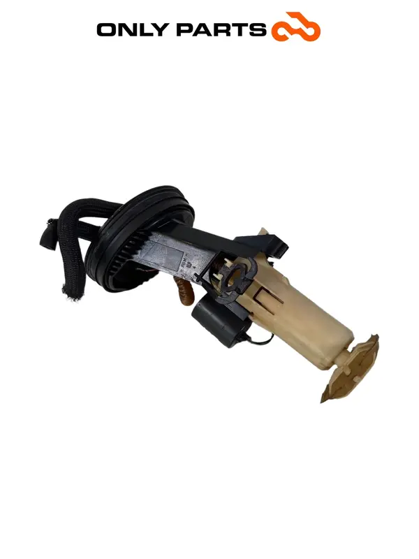 CORPO POMPA BENZINA CARBURANTE IMMERSA BMW F 650CS 2001 MOTORINO NON FUNZIONANTE