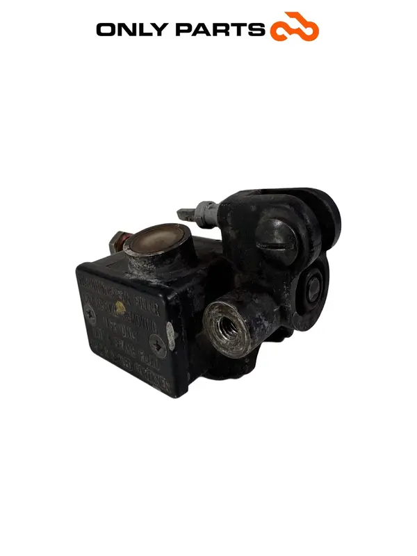 POMPA FRENO ANTERIORE DESTRA CON LEVA PIAGGIO VESPA LX 125 2011 / BRAKE MASTER — 2