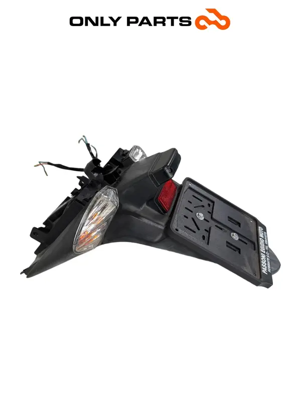 PORTATARGA POSTERIORE + FRECCE INDICATORI HONDA PCX 125 ANNO 2011 SUPPORTO TARGA — 4