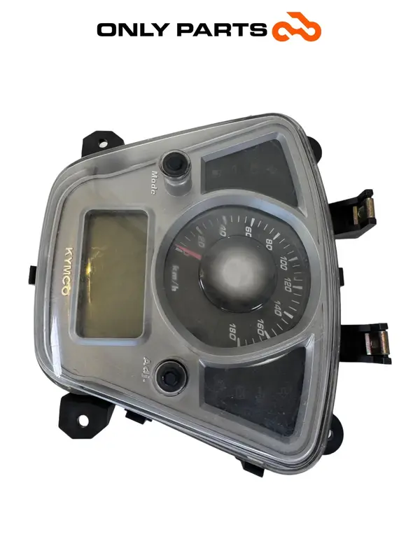 Quadro strumenti completo: tachimetro analogico, display LCD e spie — 3