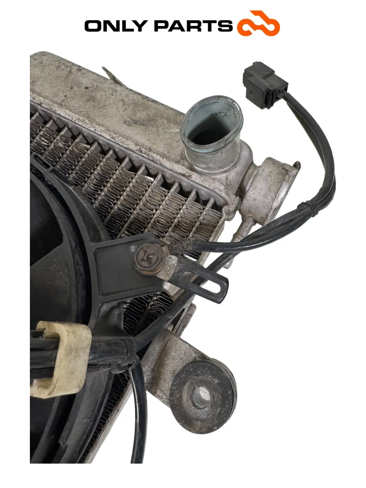 Radiatore acqua + ventola Honda VTR 1000 F 1999 Rosso usato — foto reale 11
